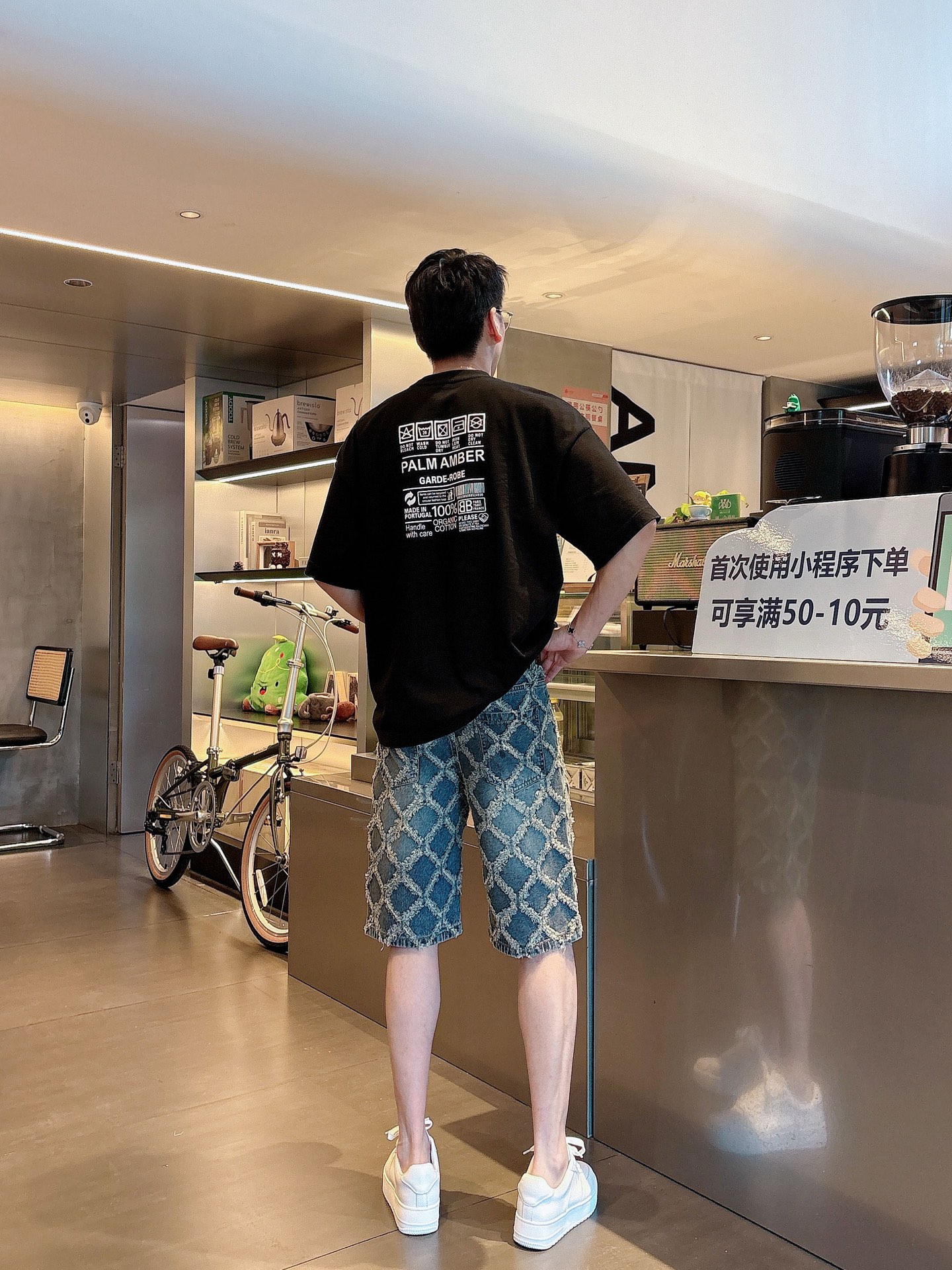 루이비통 오리지널 데님 반바지, 브랜드 클래식 로고 디자인