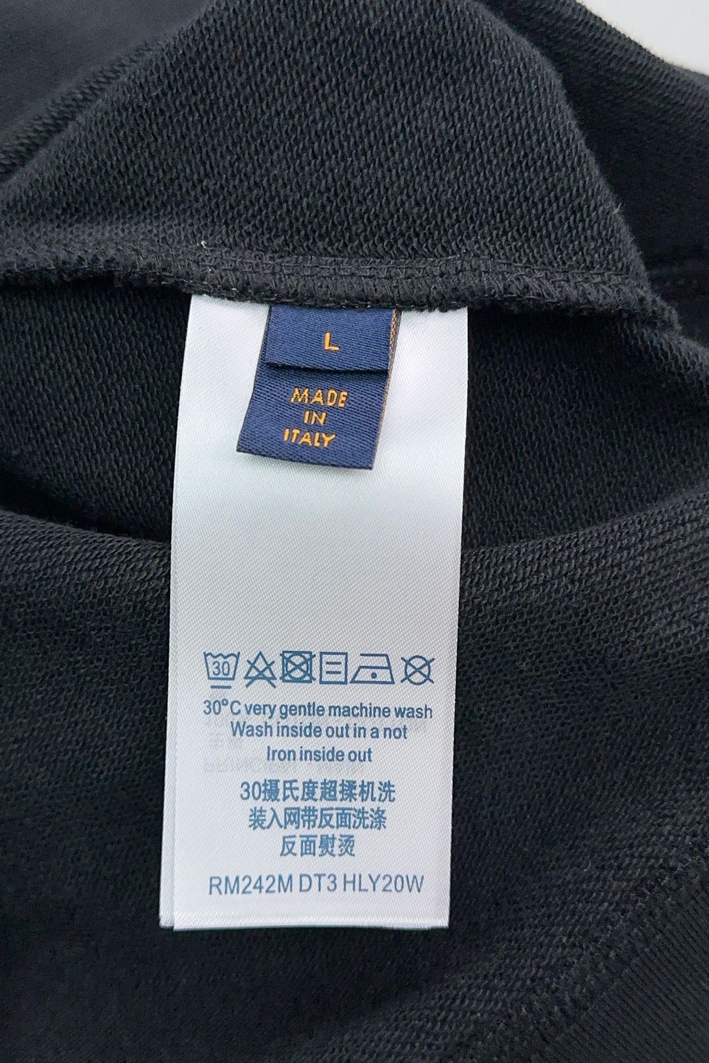 300625e79e25574d966a3b73bfaa8558_1758700491_3213.jpg