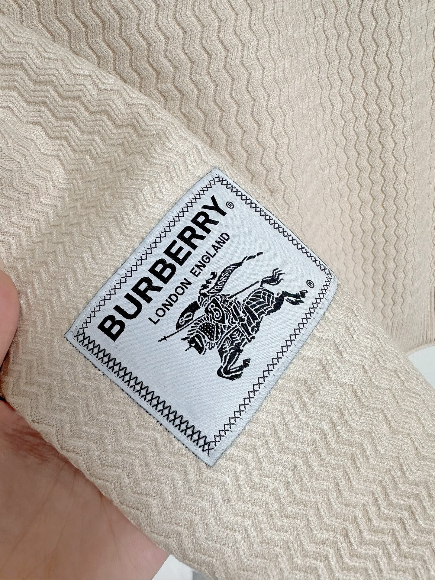 300625e79e25574d966a3b73bfaa8558_1758704042_2254.jpg