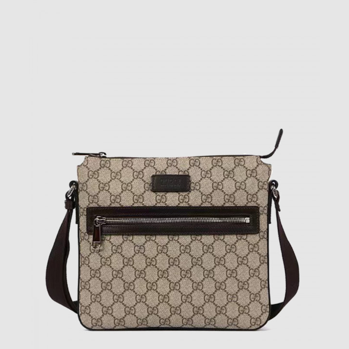 구찌 GG 엠보스 스몰 메신저백 406410