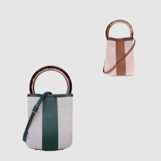 마르니 파니에 캔버스 토트백