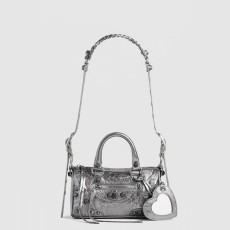 발렌시아가 르카골 미니 더플백 743356