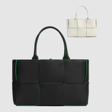 보테가베네타 미디엄 아르코 토트 609175