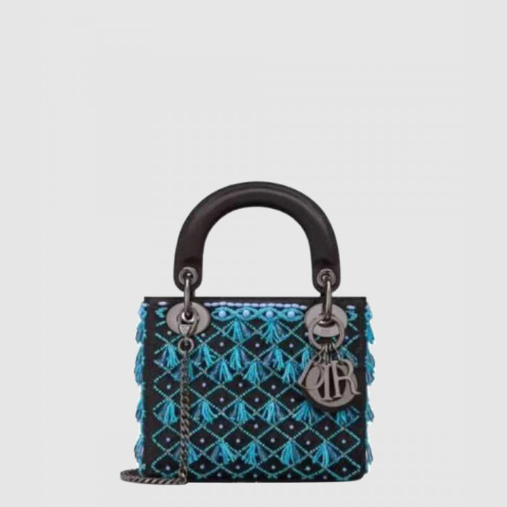 디올 Lady Dior 미니 백 M0505