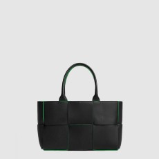 보테가베나테 스몰 아르코 토트 652867