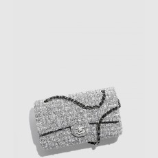 샤넬 클래식 플랩백 A01112