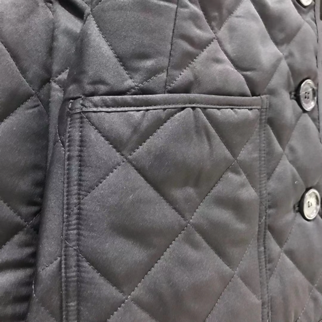 버버리 뉴 클래식 다이아몬드 체크무늬 코튼코트