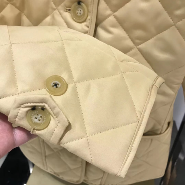 버버리 뉴 클래식 다이아몬드 체크무늬 코튼코트