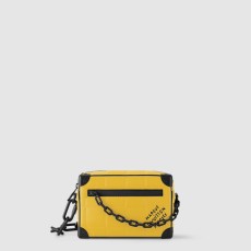 루이비통  미니 소프트 트렁크백 M83558