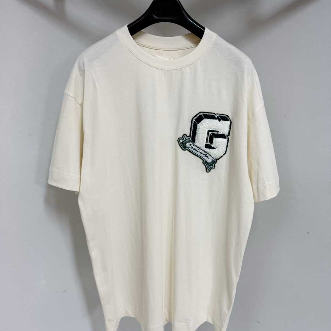 지방시 2025 G 스크롤 로고 와펜 반팔 티셔츠