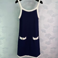 구찌 더블 G 메탈 로고 단추 장식