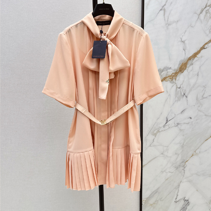 루이비통 궁전 스타일 스트리머 보타이 P 반팔 원피스