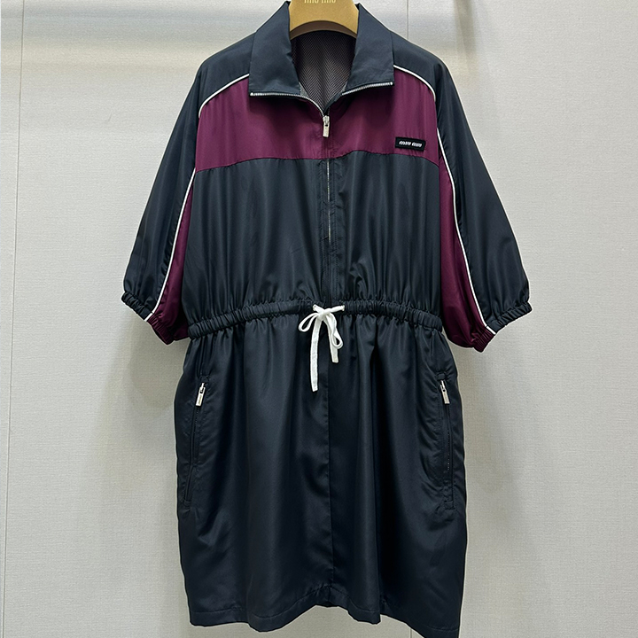 미우미우 컬러 매칭 드로스트링 워크 드레스