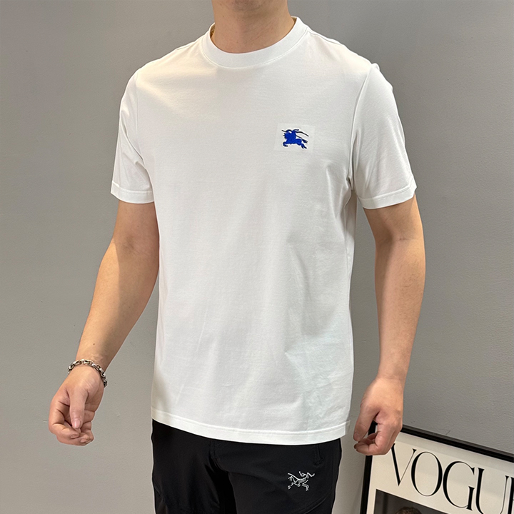 버버리 클래식 라운드넥 티셔츠