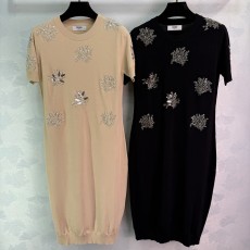 펜디 비즈 자수 라운드넥 드레스