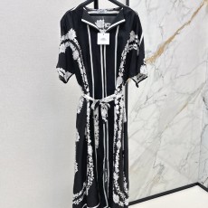 에르메스 포지셔닝 프린트 패턴 슬릿 드레스