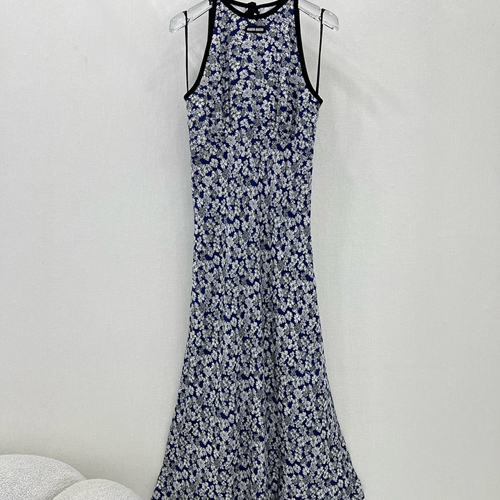 미우미우 실크 꽃무늬 조끼 롱 스커트