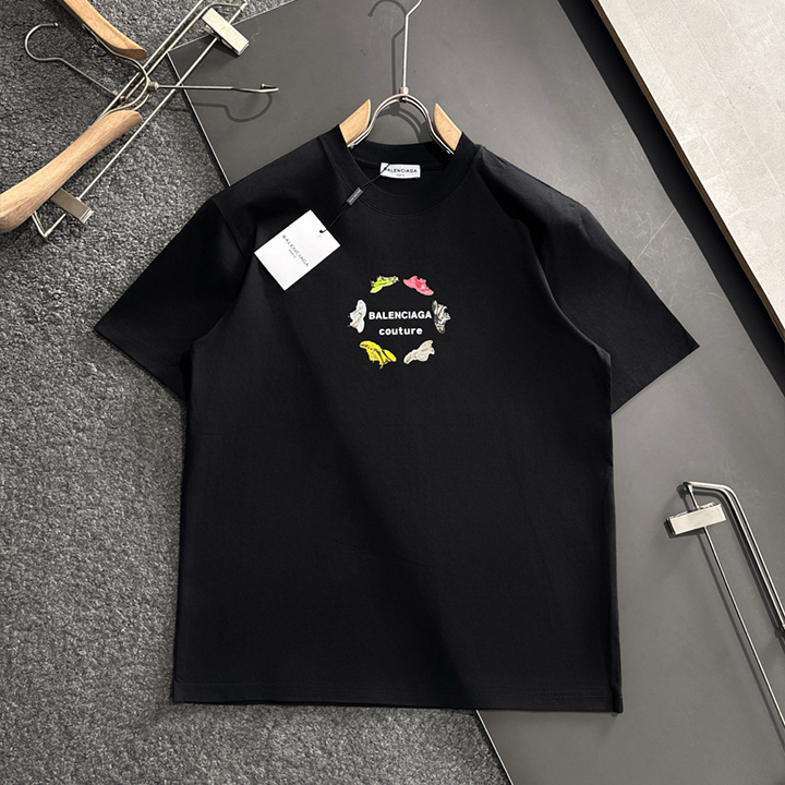 발렌시아가 라운드넥 반팔 티셔츠