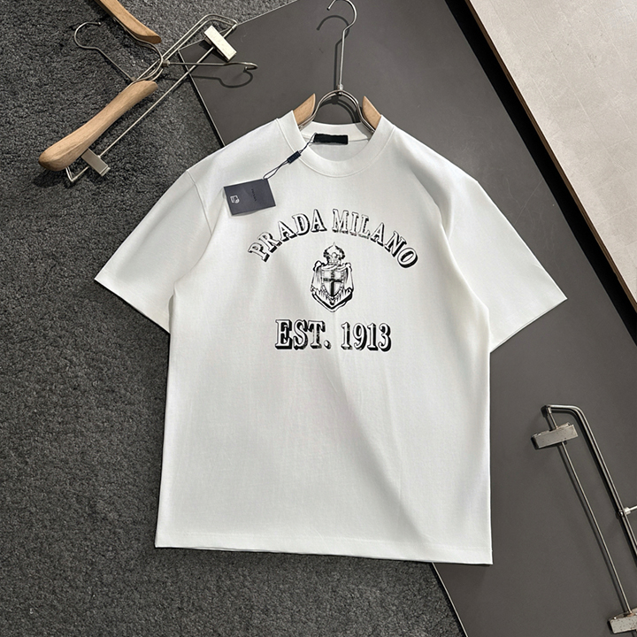프라다 라운드넥 반팔 티셔츠