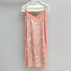 에르메스 새들 프린트 패턴 스티칭 니트 서스펜더 원피스