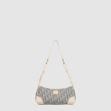 디올 30 Montaigne Wanderlust 미니 백 S2398UDFD