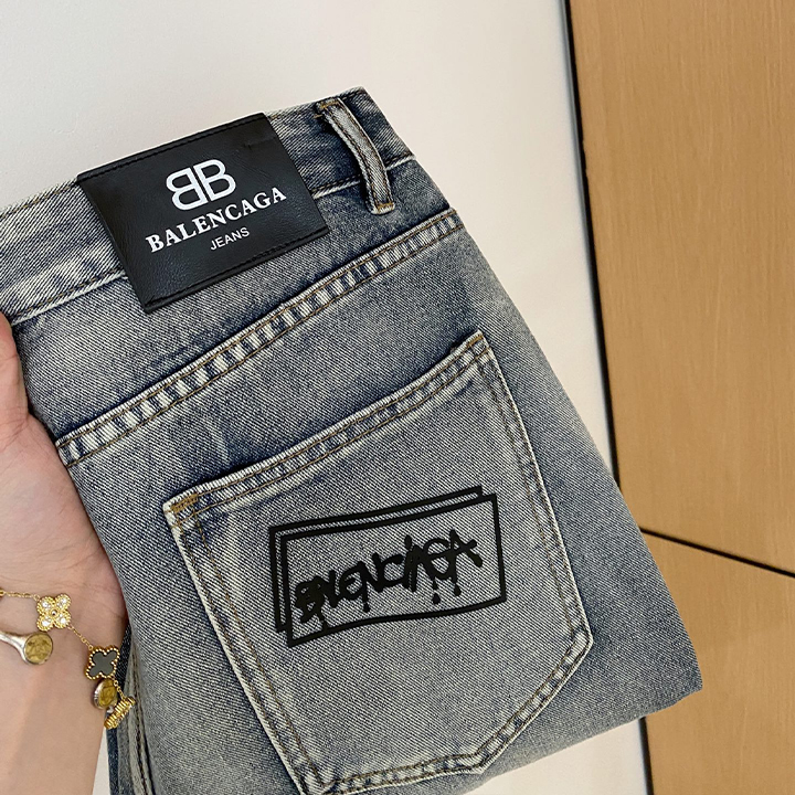 발렌시아가 2025SS 포시즌 청바지