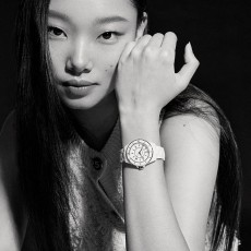 샤넬 J12 화이트 쿼츠 숫자판  CH11