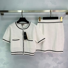 펜디 2025 새로운 여름 정장 짧은 재킷과 짧은 치마