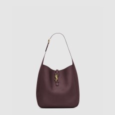 생로랑 그레인 가죽 소재의 LE 5 À 7 소프트 라지백 753837