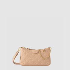 루이비통 이지 파우치 M14421