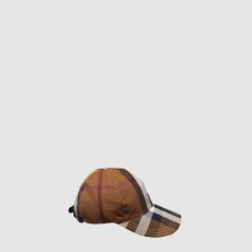 버버리 베이스볼 캡 86314528
