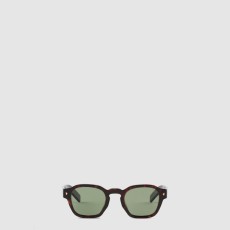 프라다 아이코닉한 메탈 플라크가 있는 선글라스 SPRA16