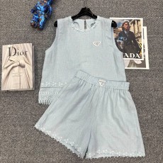 프라다 민소매 베스트 탑+반바지