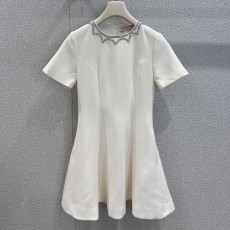 발렌티노 라인스톤 라운드넥 반소매 드레스