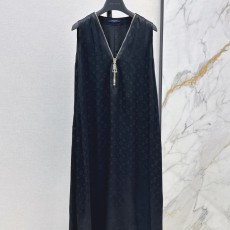 루이비통 봄/여름 신상 레터 자카드 슬리브리스 스트레이트 드레스