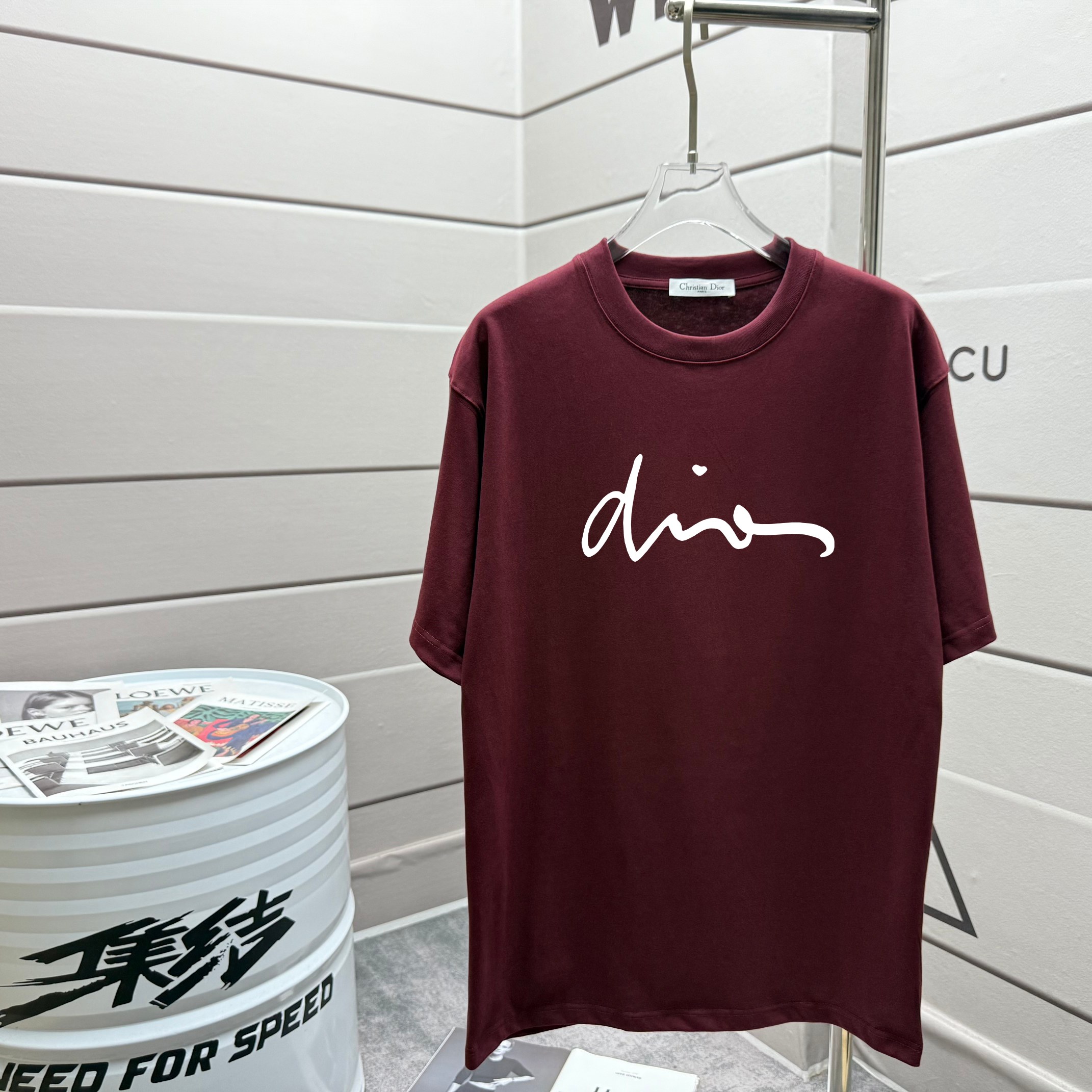 디올 DIOR 공식 2025 봄/여름 신상품 반팔 티셔츠