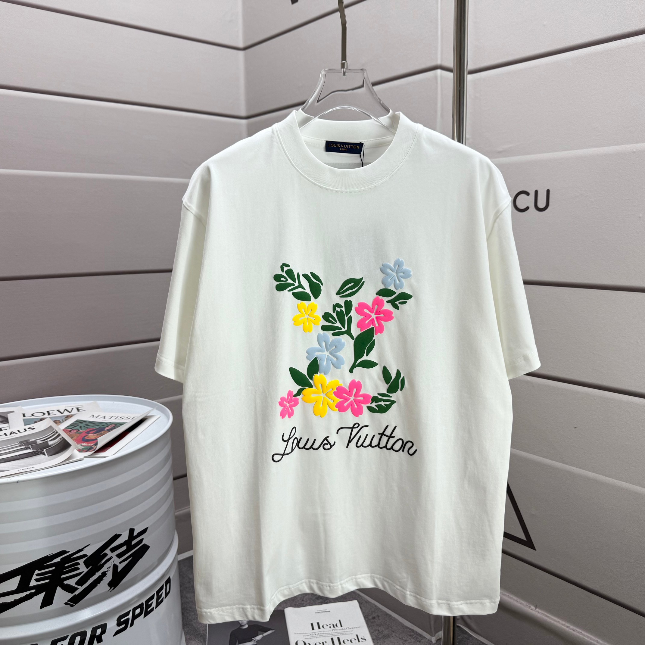 루이비통 2025 봄 여름 신상품 클래식 레터 포밍 프린팅 공정 반팔 티셔츠
