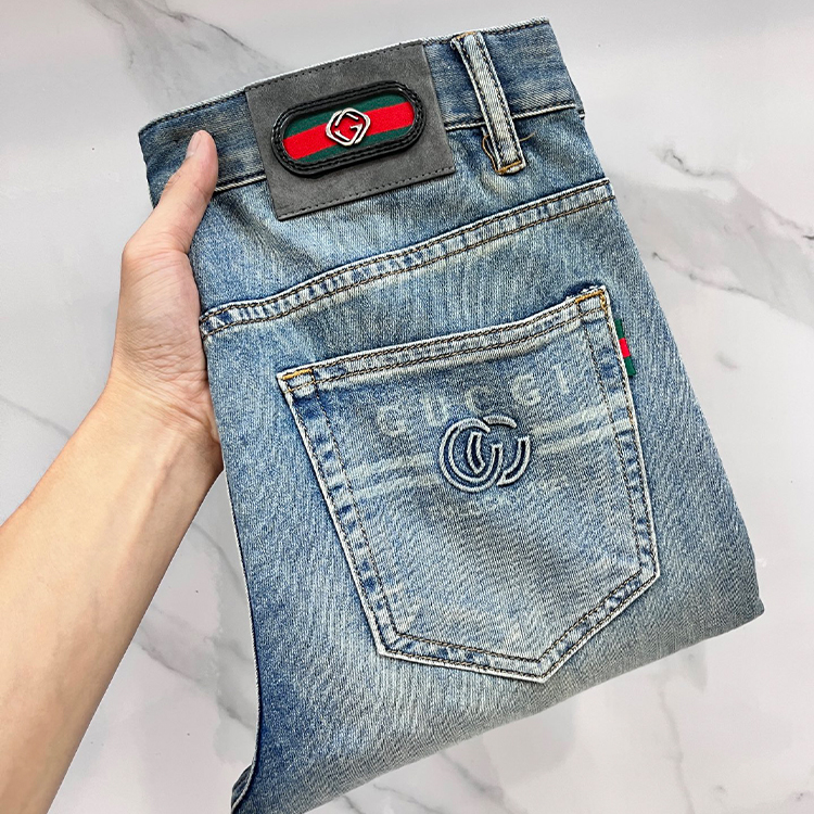 구찌 2025SS 초봄 신상품 얇고 튼튼한 캐주얼 팬츠