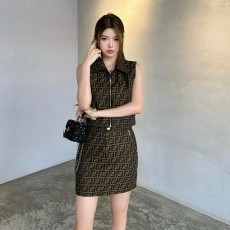펜디 FF 브라운 베스트 + 스커트