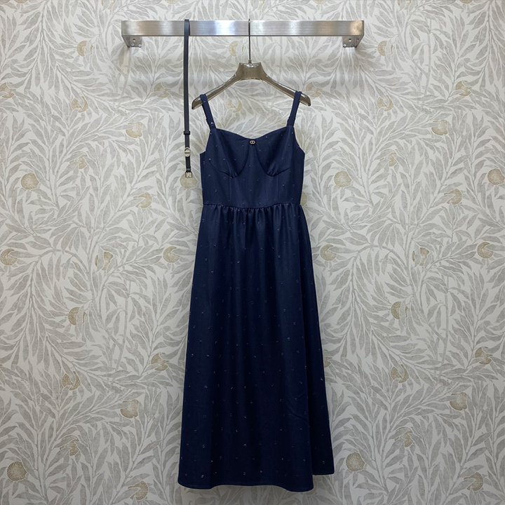 디올 자카드 메탈 버클 장식의 섹시한 서스펜더 드레스