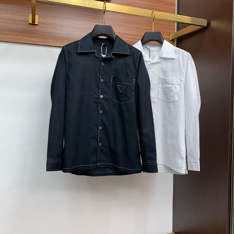 프라다 2025 신상 남성용 라펠 긴팔 셔츠 리넨 원단 가먼트 다이 기법으로 제작