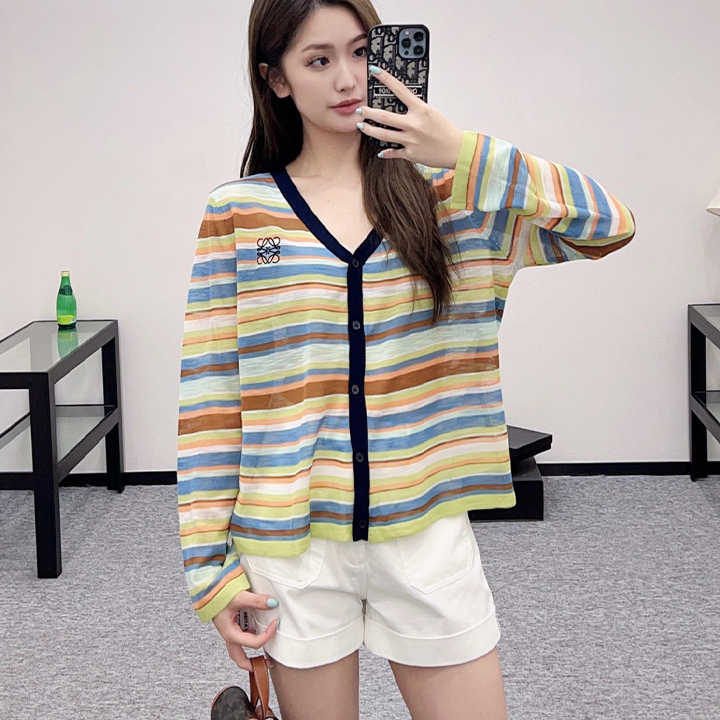 로에베 화사한 컬러풀한 스트라이프 니트 가디건