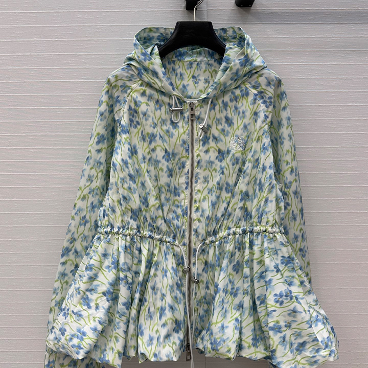 로에베 프린트 선스크린 후드 라이트 재킷