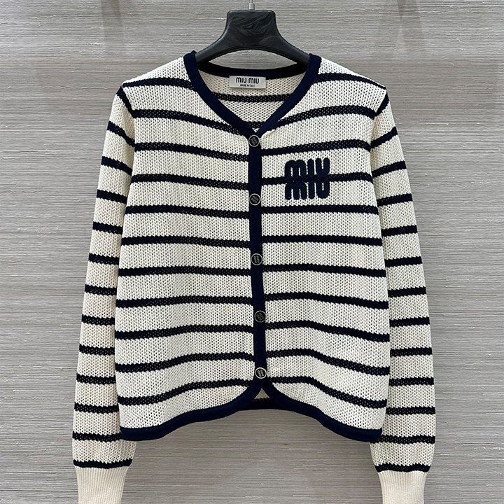 미우미우 셀러브리티 스타일 스트라이프 니트 가디건