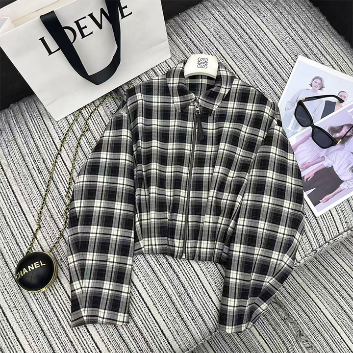 로에베 레터링 가죽 패치 플레드 라펠 재킷