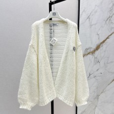 로에베 로고 자수 장식 V넥 니트 가디건