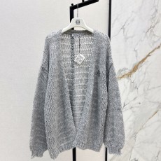 로에베 로고 자수 장식 V넥 니트 가디건