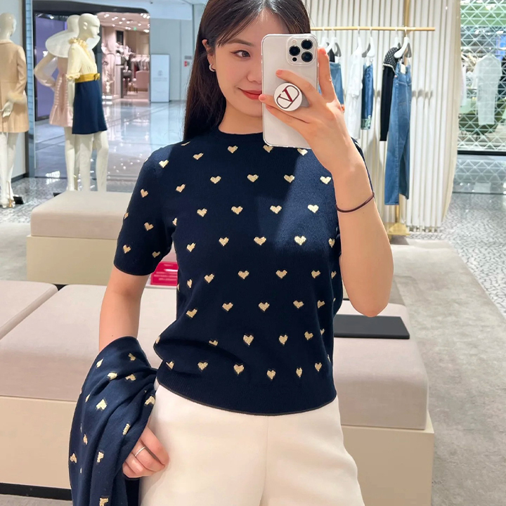 발렌티노 100% 울 원사 자카드 니트 탑