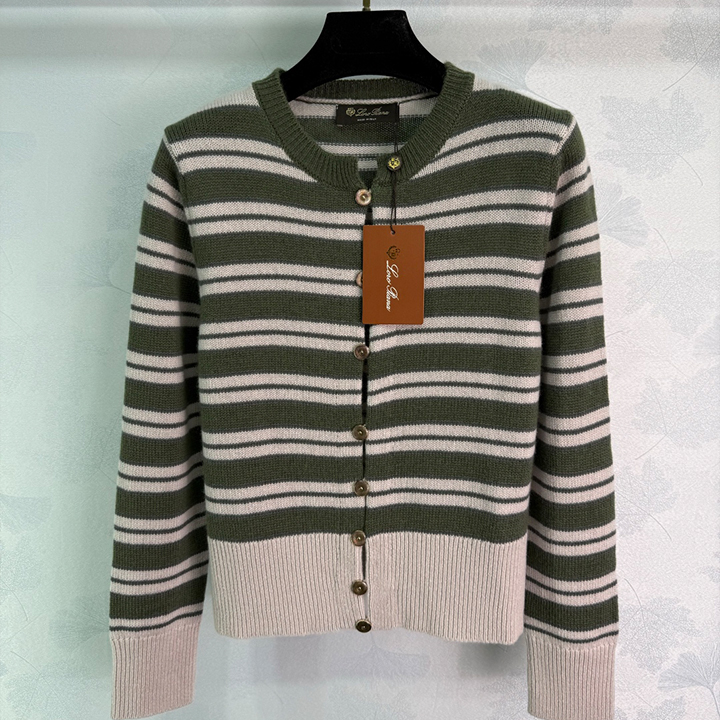 로로피아나 라운드넥 니트 가디건