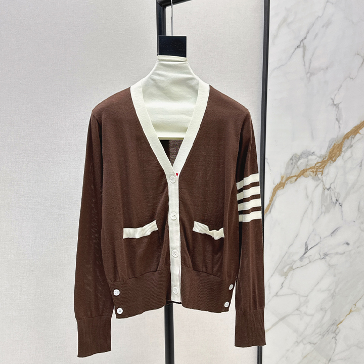 톰브라운 100% V넥 울 가디건